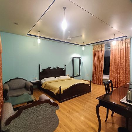 Juesta Lake Nahargarh Palace, Chittorgarh Parsoli Экстерьер фото